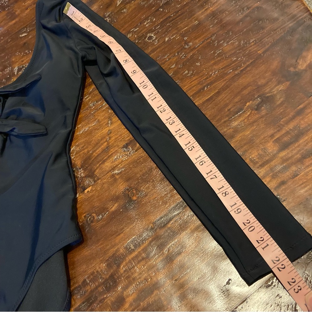 Black Swimsuit One Piece Long Sleeve Rashguard with Bows Size XS - Picture 2 of 7